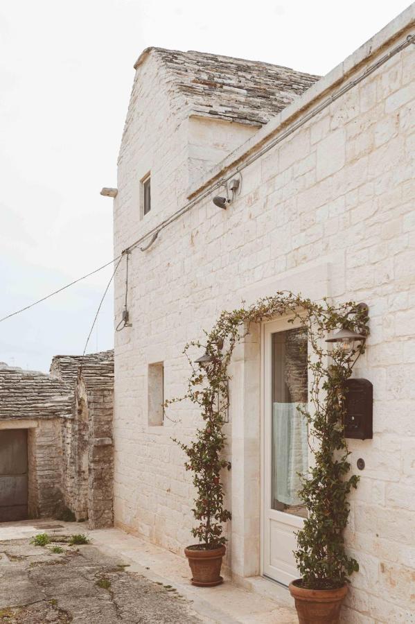 Trulli Lithos Suite 알베르벨로 외부 사진